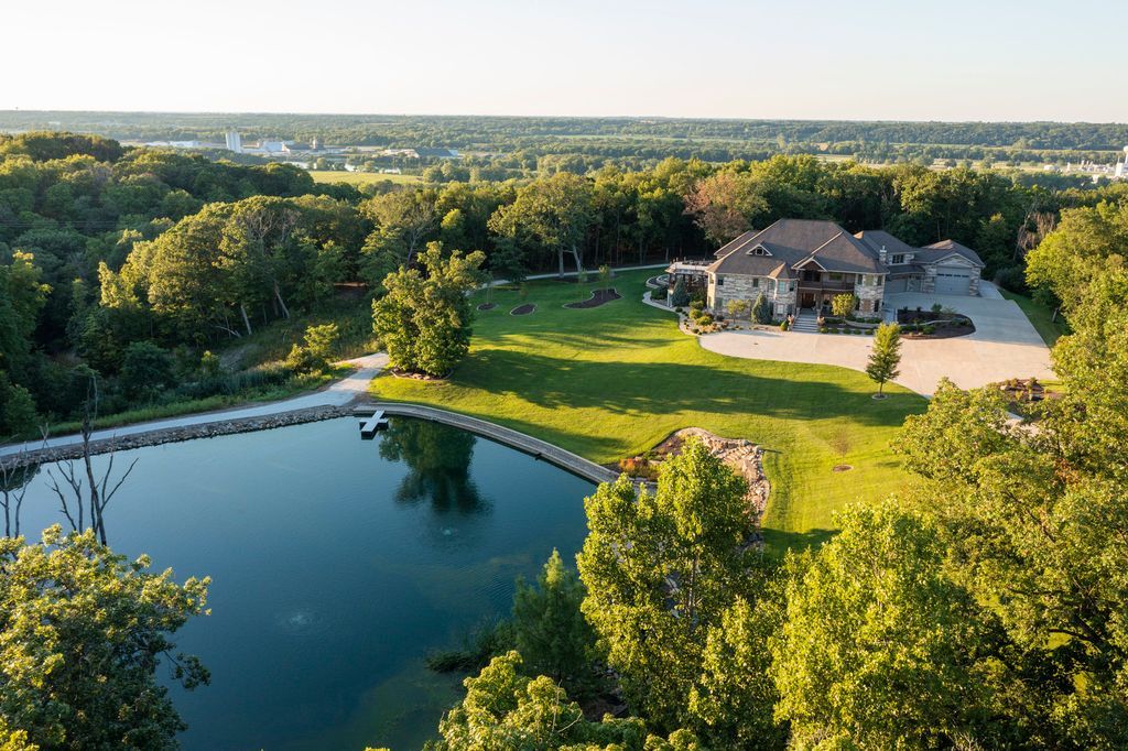 Luxurious Country Retreat Discover Serenity in Marseilles Illinois for 3.5 Million 1