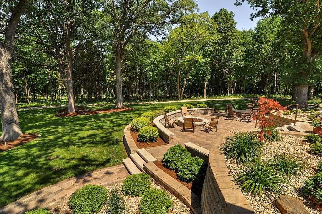 Luxurious Country Retreat Discover Serenity in Marseilles Illinois for 3.5 Million 12