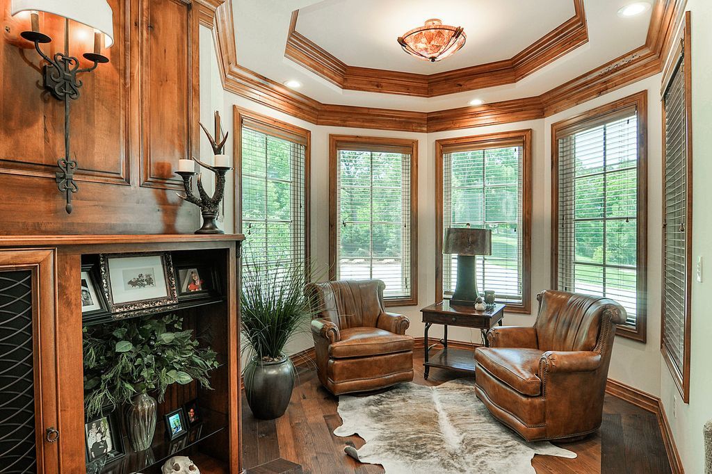 Luxurious Country Retreat Discover Serenity in Marseilles Illinois for 3.5 Million 31