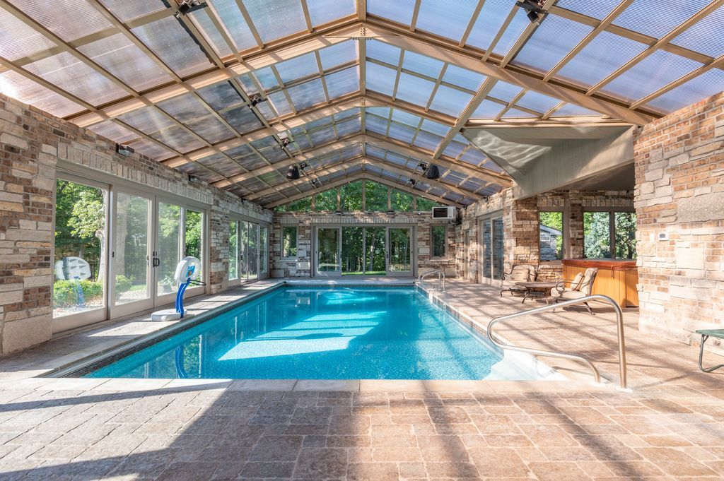 Luxurious Country Retreat Discover Serenity in Marseilles Illinois for 3.5 Million 37