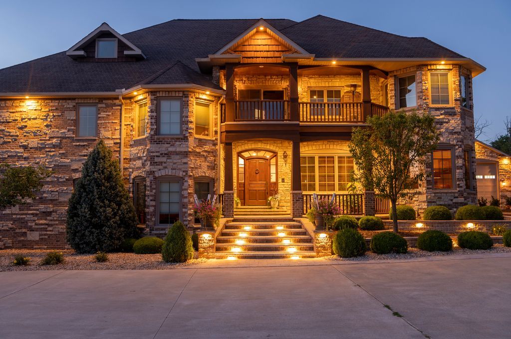 Luxurious Country Retreat Discover Serenity in Marseilles Illinois for 3.5 Million 4