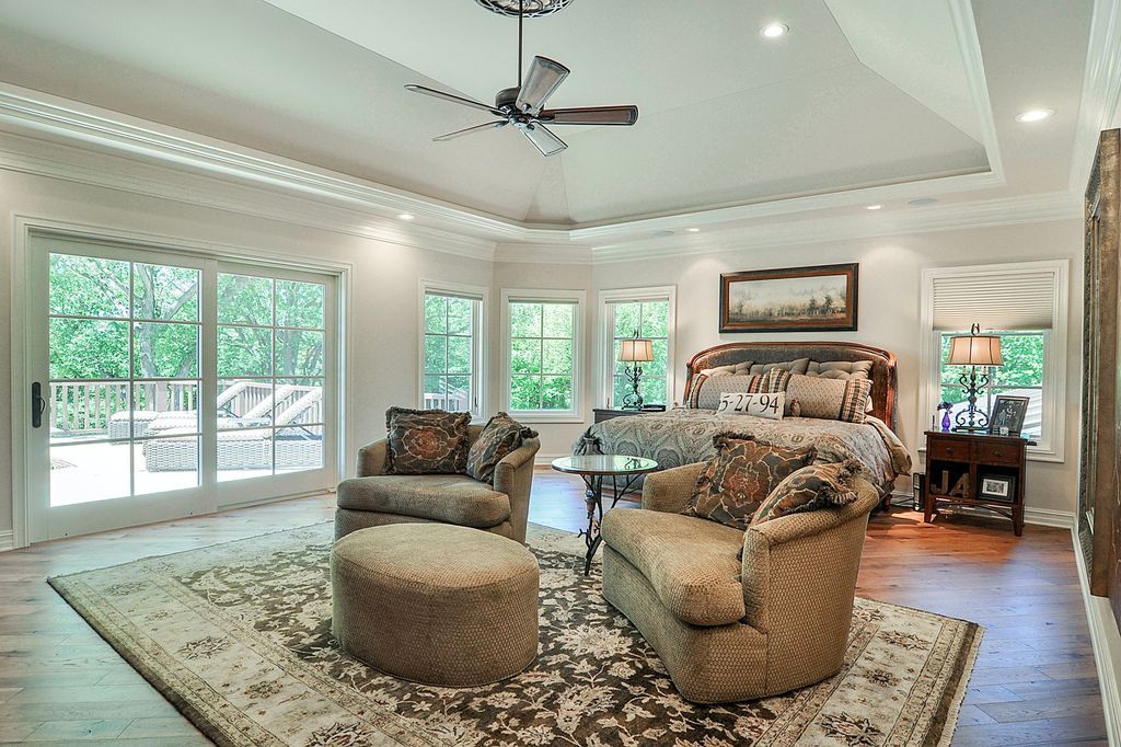 Luxurious Country Retreat Discover Serenity in Marseilles Illinois for 3.5 Million 43