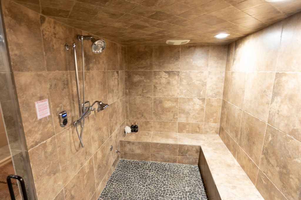 Luxurious Country Retreat Discover Serenity in Marseilles Illinois for 3.5 Million 53