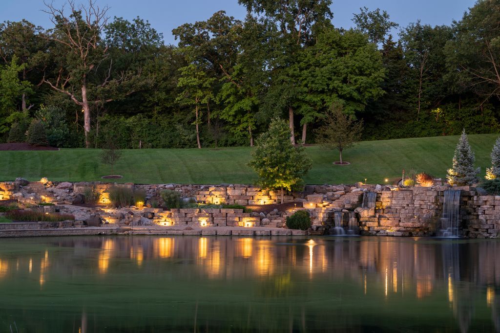 Luxurious Country Retreat Discover Serenity in Marseilles Illinois for 3.5 Million 68