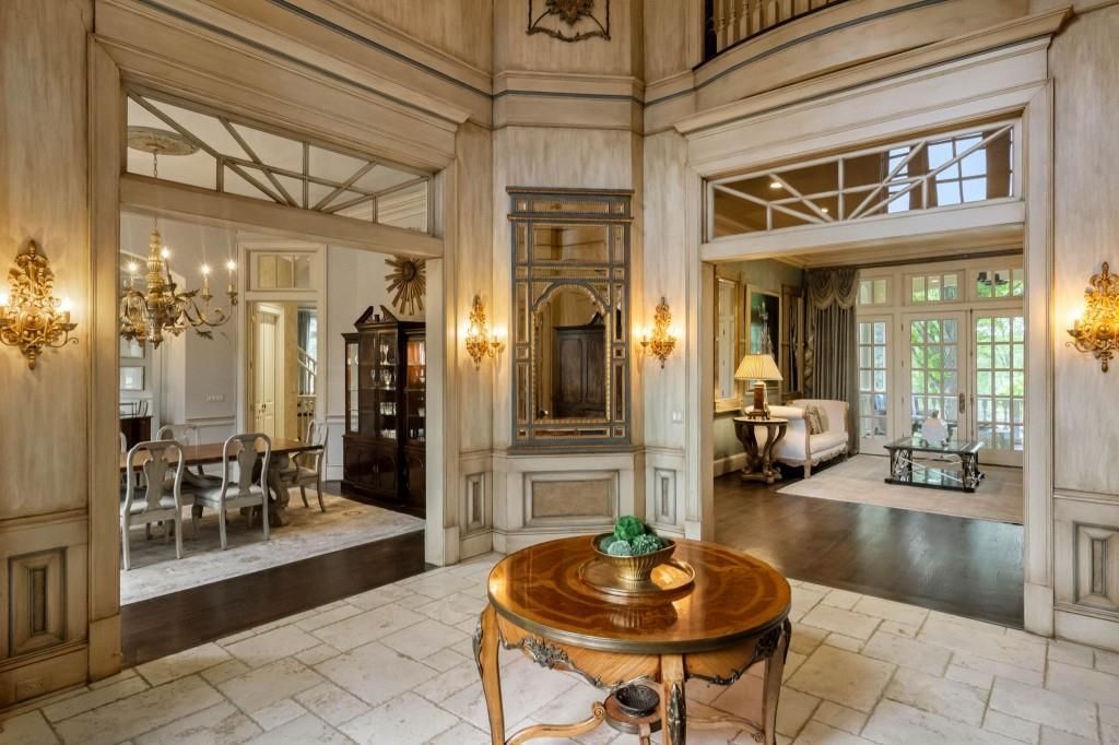 Luxurious Lakeside Living A Stunning Stephan Fuller Masterpiece in Georgia Listed at 7.95 Million 10