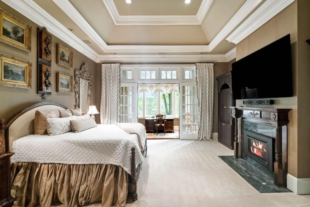 Luxurious Lakeside Living A Stunning Stephan Fuller Masterpiece in Georgia Listed at 7.95 Million 32