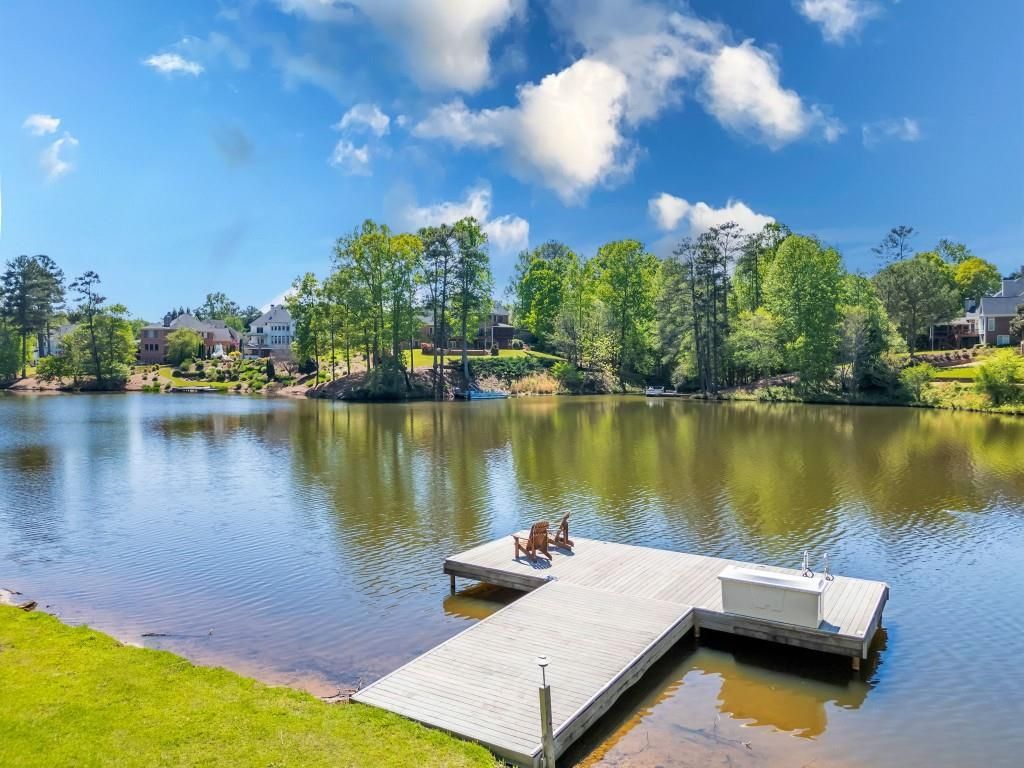 Luxurious Lakeside Living A Stunning Stephan Fuller Masterpiece in Georgia Listed at 7.95 Million 63