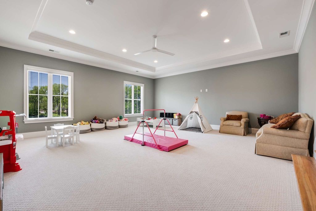 Luxurious Tennessee Estate Exquisitely Landscaped Hits Market at 5.3 Million 39