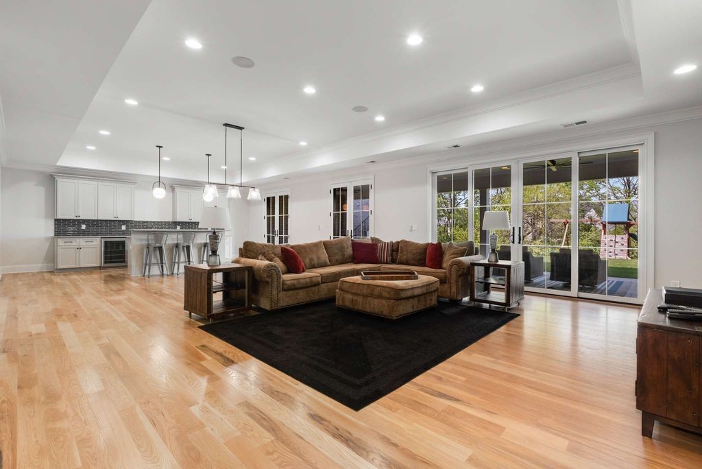 Luxurious Tennessee Estate Exquisitely Landscaped Hits Market at 5.3 Million 47