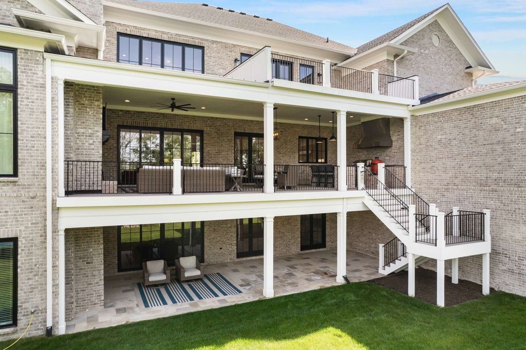 Luxurious Tennessee Estate Exquisitely Landscaped Hits Market at 5.3 Million 52