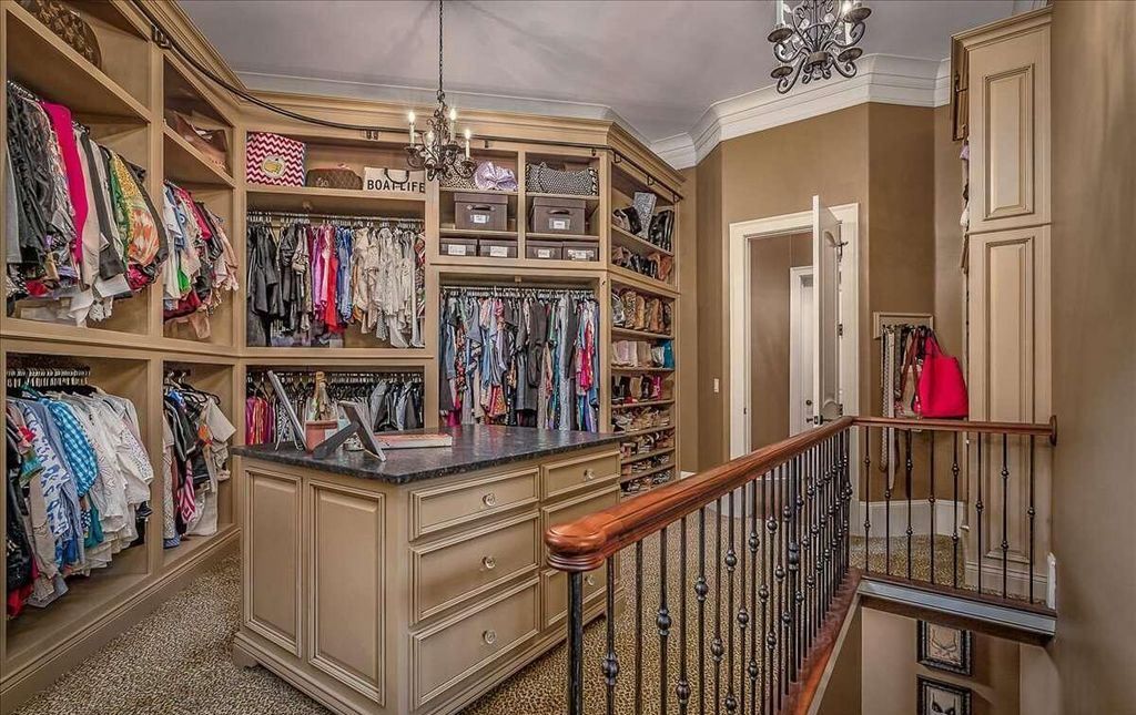 Luxury Living Redefined Exquisite 10 Acre Mansion in Georgia Priced at 4.299 Million 32