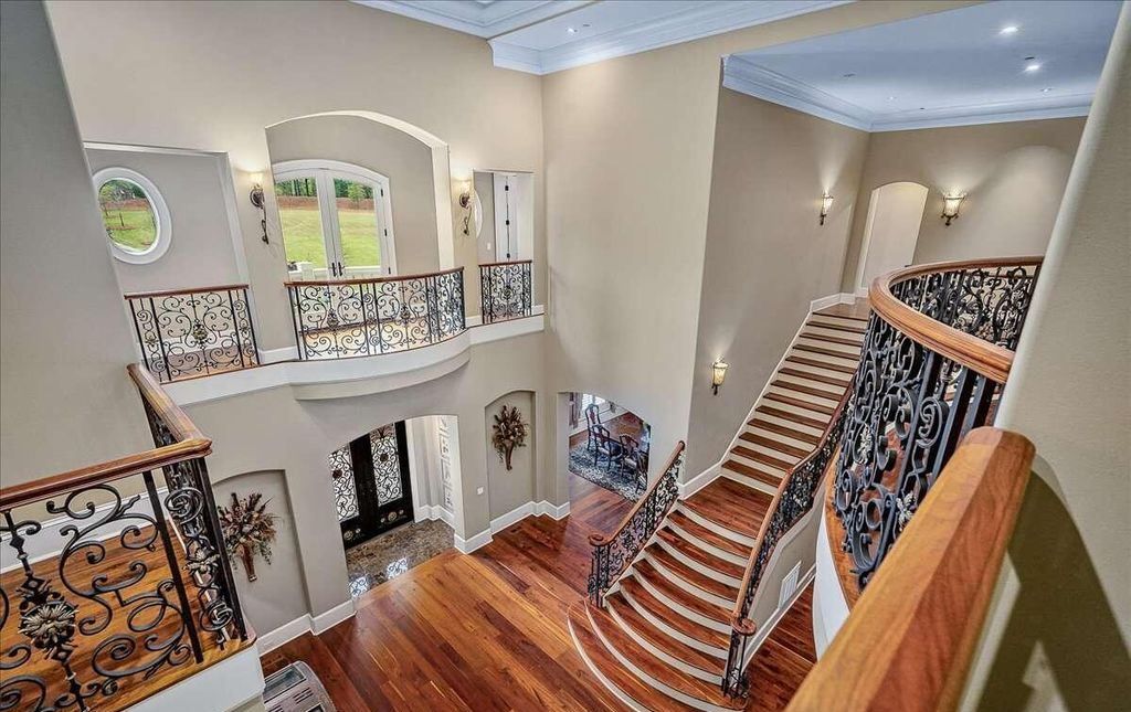 Luxury Living Redefined Exquisite 10 Acre Mansion in Georgia Priced at 4.299 Million 37