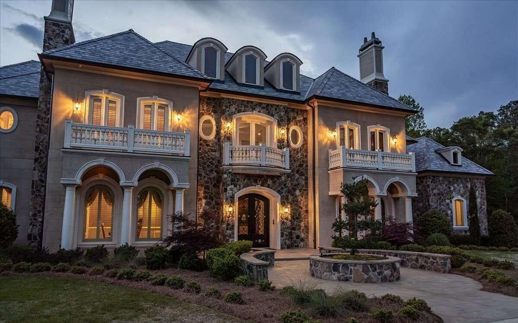 Luxury Living Redefined Exquisite 10 Acre Mansion in Georgia Priced at 4.299 Million 4