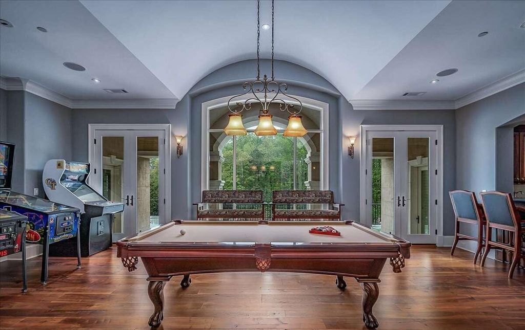 Luxury Living Redefined Exquisite 10 Acre Mansion in Georgia Priced at 4.299 Million 42