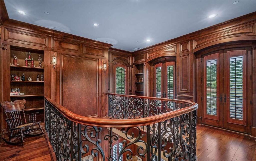 Luxury Living Redefined Exquisite 10 Acre Mansion in Georgia Priced at 4.299 Million 47