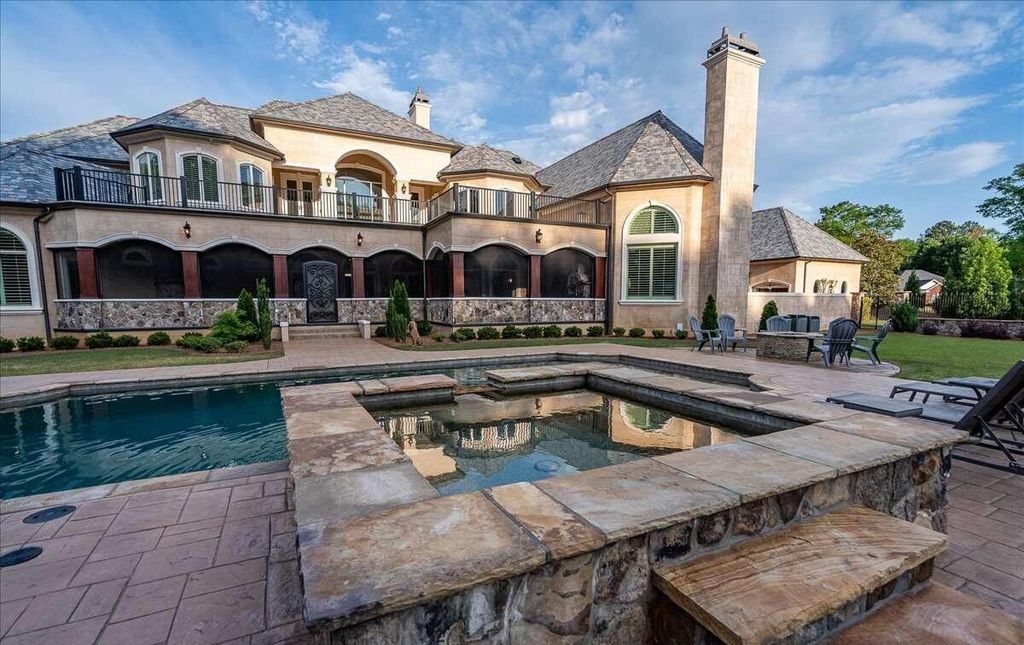 Luxury Living Redefined Exquisite 10 Acre Mansion in Georgia Priced at 4.299 Million 57