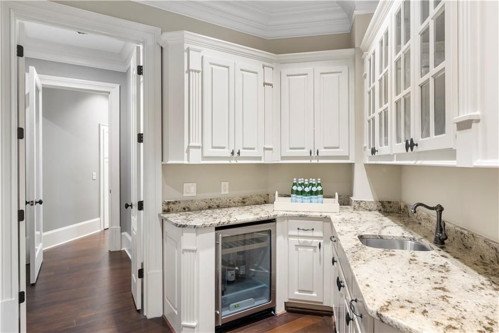 Magnificent Luxury A Grand Estate in Manor Golf and Country Club Georgia Offered at 4.175 Million 37