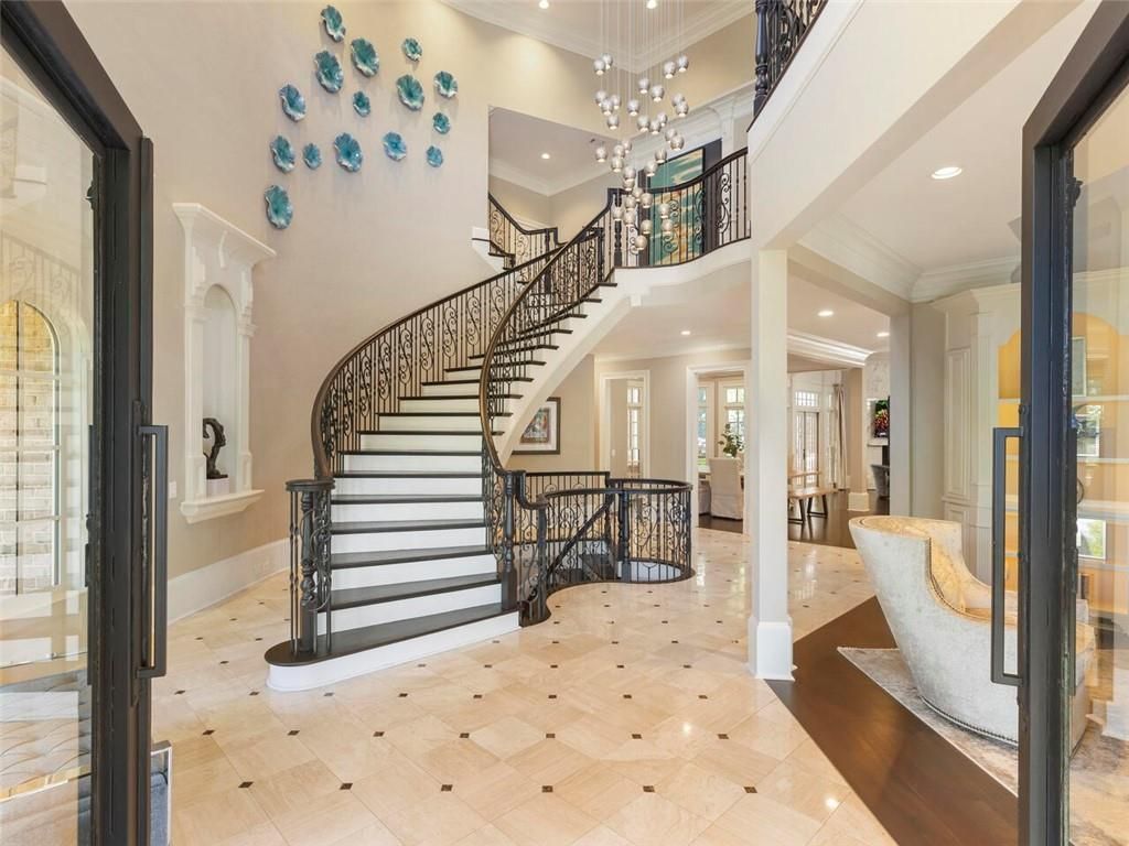 Magnificent Luxury A Grand Estate in Manor Golf and Country Club Georgia Offered at 4.175 Million 5