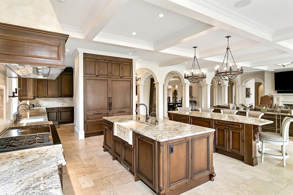 Michigan Marvel Louis Derosiers Architectural Masterpiece Crafted by Don Bosco Hits the Market for 6.9 Million 11