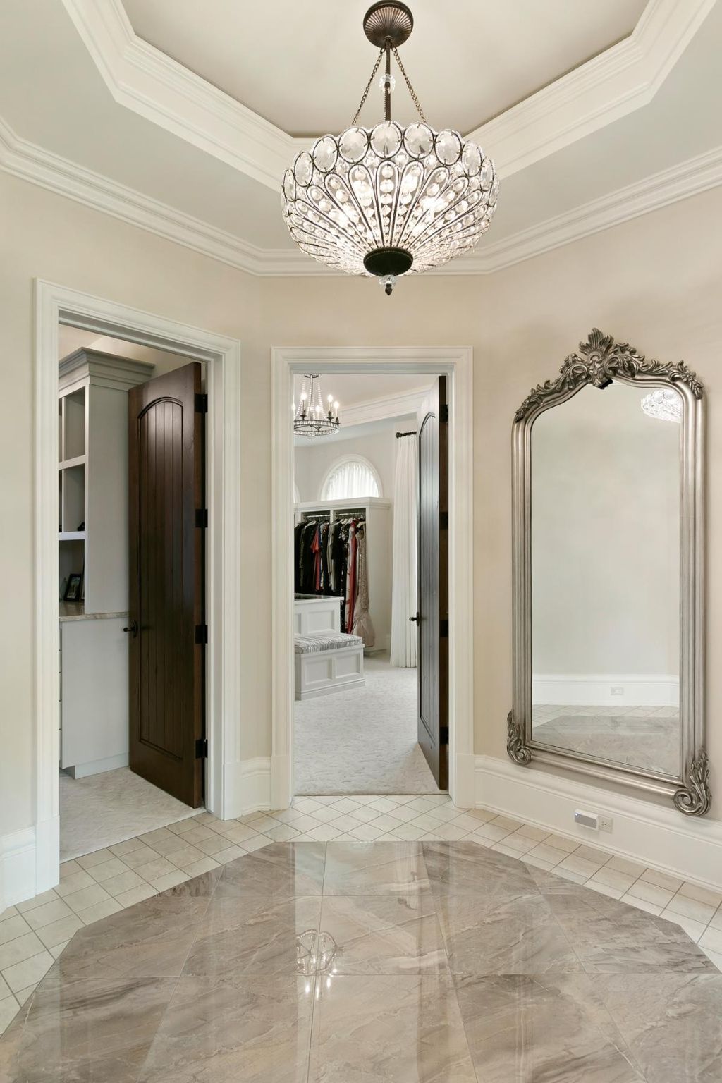 Michigan Marvel Louis Derosiers Architectural Masterpiece Crafted by Don Bosco Hits the Market for 6.9 Million 15