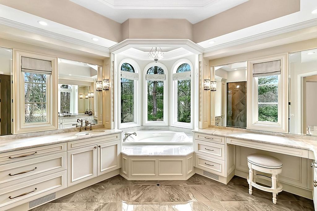 Michigan Marvel Louis Derosiers Architectural Masterpiece Crafted by Don Bosco Hits the Market for 6.9 Million 16