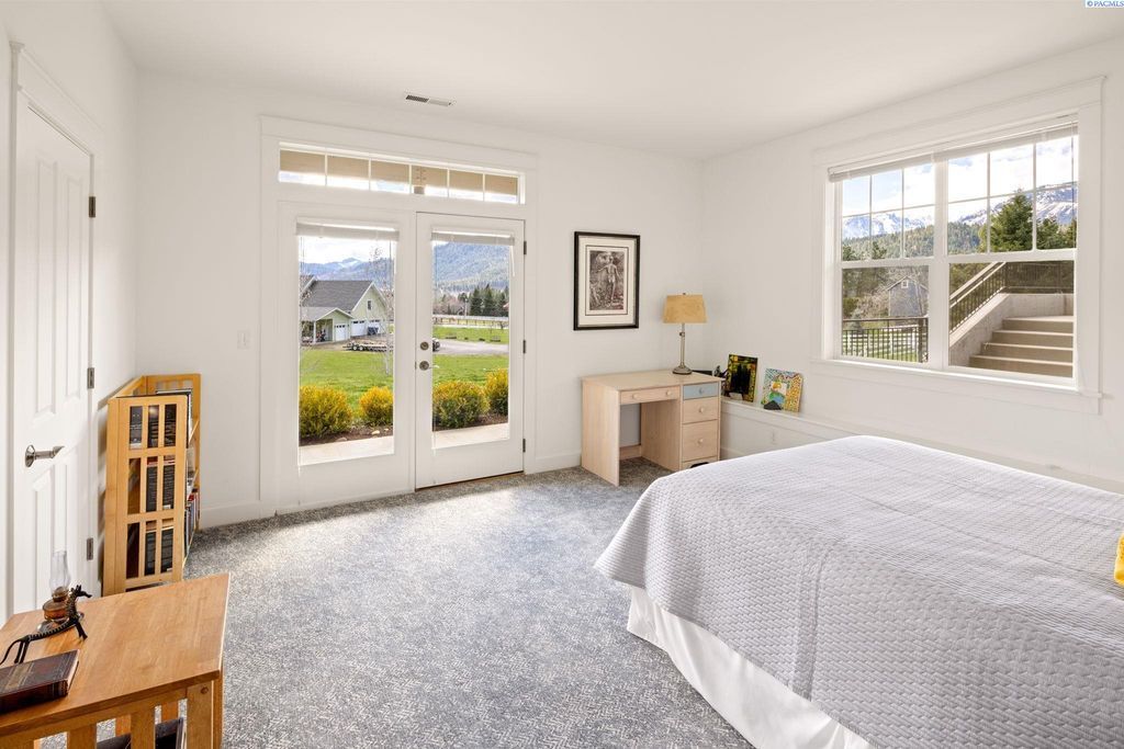Modern Home with Enchanting Views and Luxurious Amenities in Washington Listed at 3.25 Million 21