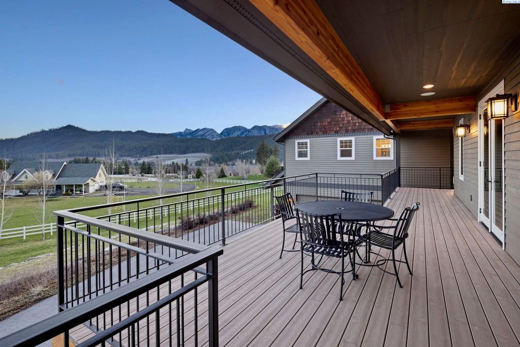 Modern Home with Enchanting Views and Luxurious Amenities in Washington Listed at 3.25 Million 23
