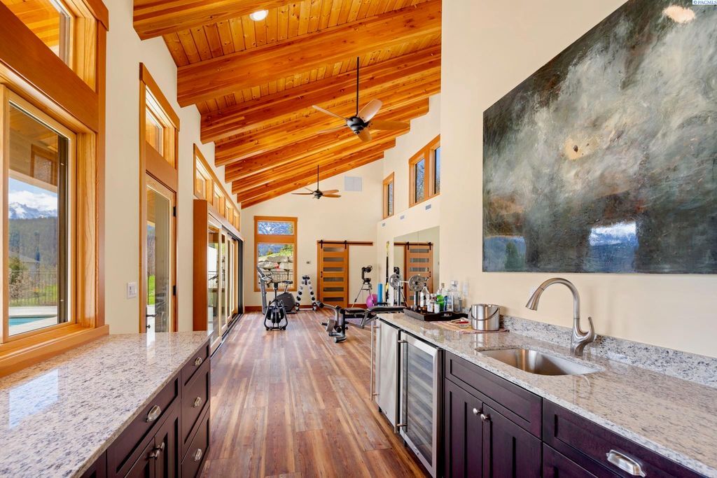 Modern Home with Enchanting Views and Luxurious Amenities in Washington Listed at 3.25 Million 43
