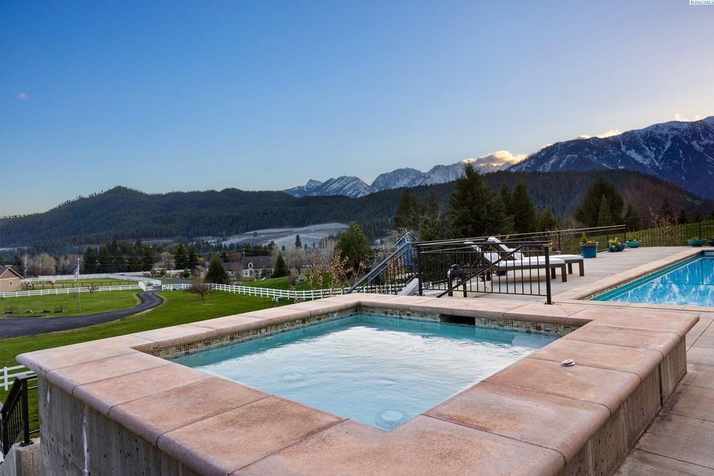 Modern Home with Enchanting Views and Luxurious Amenities in Washington Listed at 3.25 Million 6