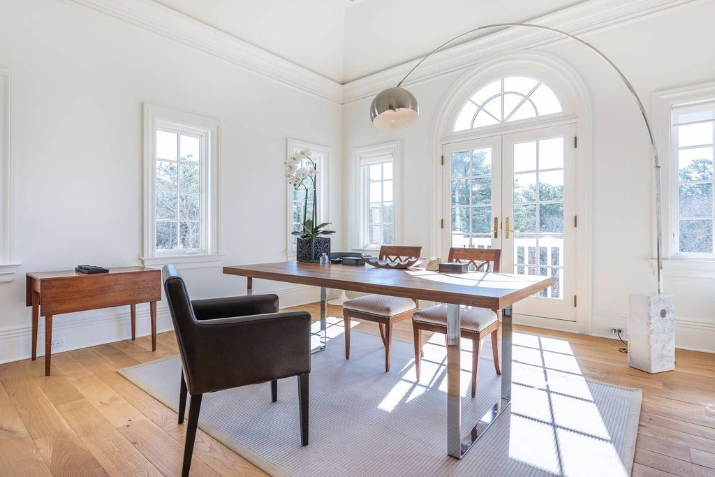 Oceanfront Opulence A Spectacular Palladian Estate Overlooking Peconic Bay Offered at 7.9 Million 20