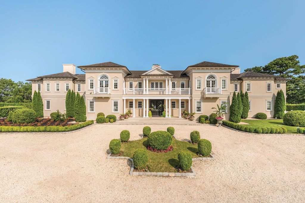 Oceanfront Opulence A Spectacular Palladian Estate Overlooking Peconic Bay Offered at 7.9 Million 4