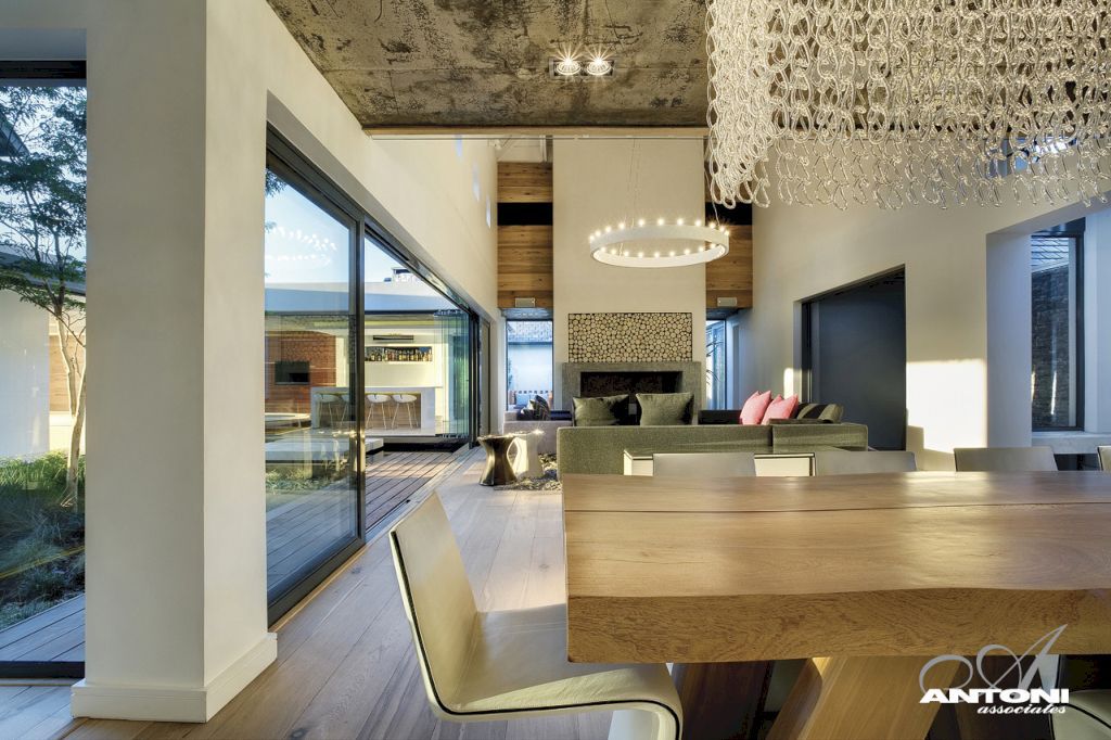 Pearl Valley 334 Offers Modern Living in Cape Town by SAOTA 7