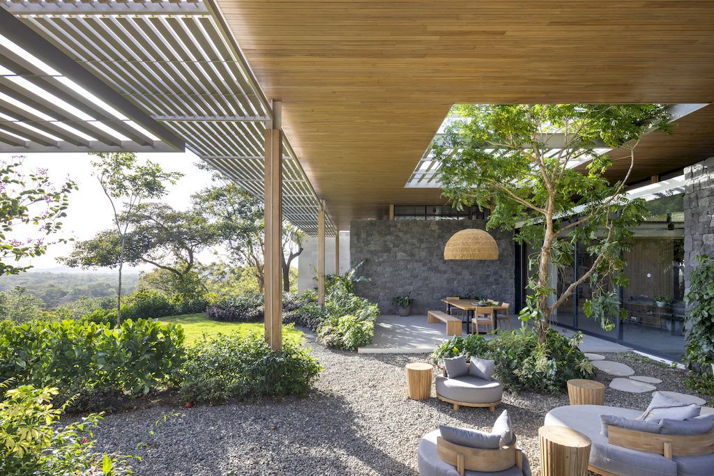 Pergola House, stunning tranquil beach house by Studio Saxe