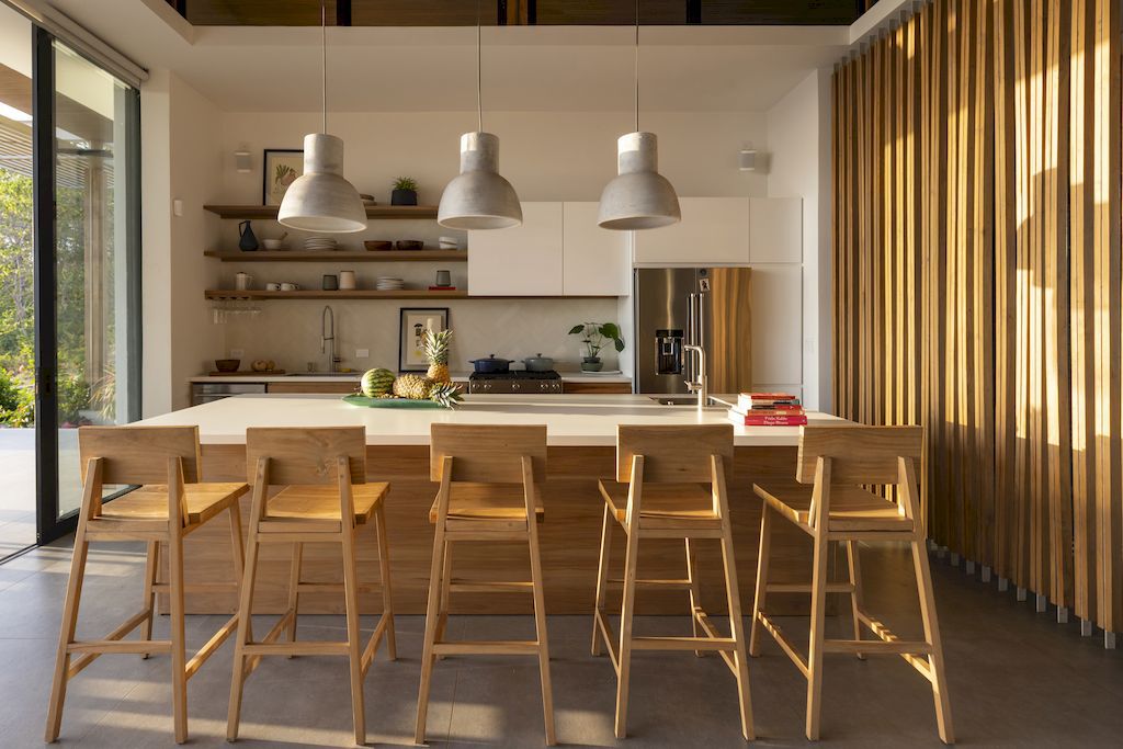 Pergola House stunning tranquil beach house by Studio Saxe 6