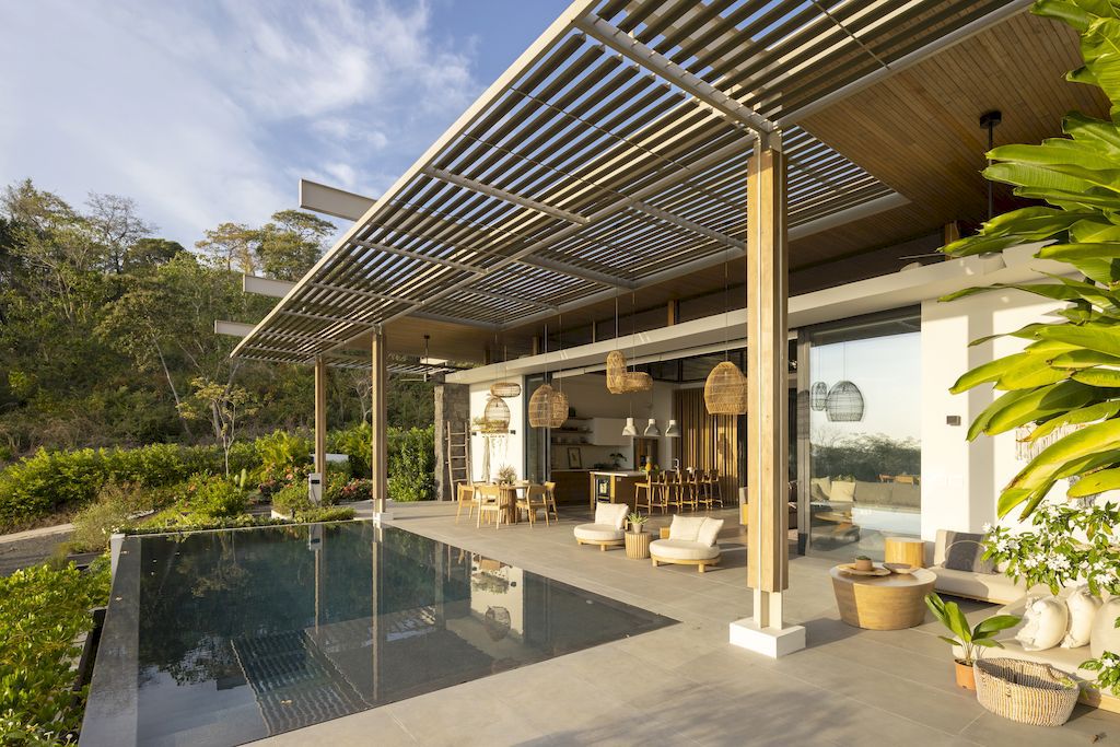 Pergola House stunning tranquil beach house by Studio Saxe 9