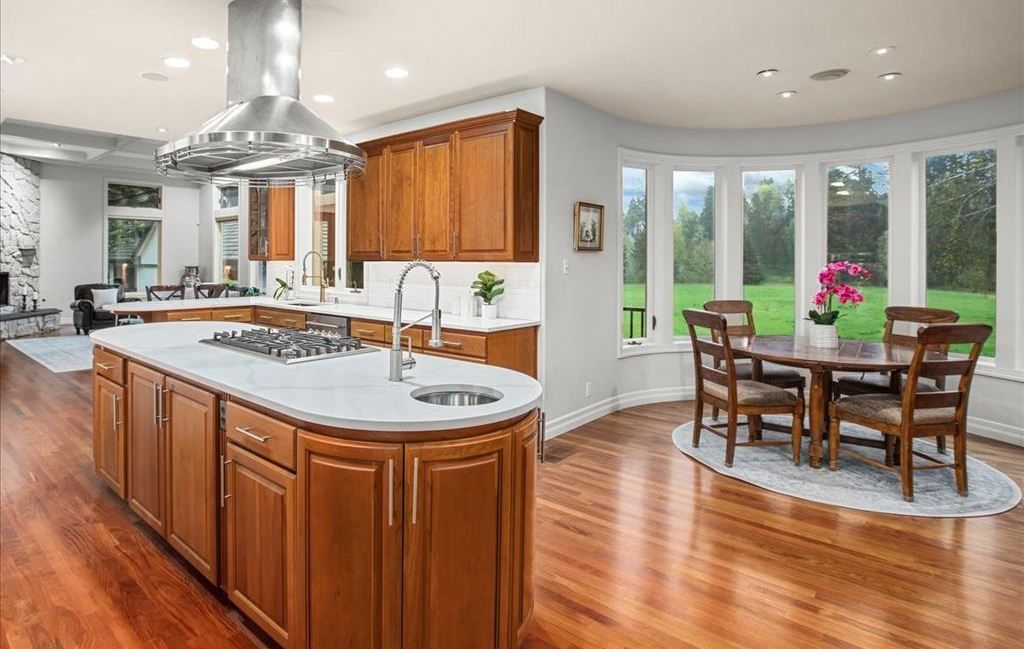 Riverside Opulence Exquisite French Country Estate on the Tualatin River Oregon Offered at 2.7 Million 19