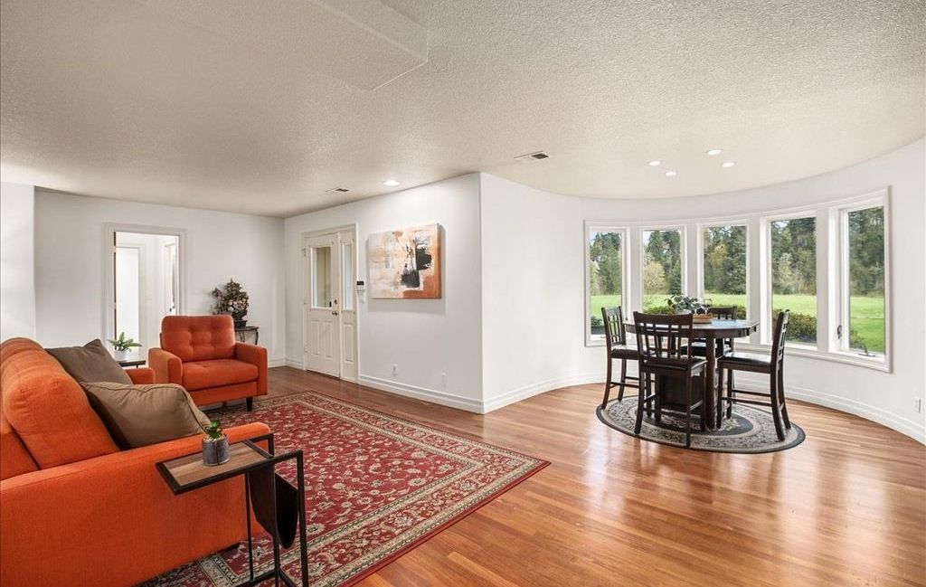 Riverside Opulence Exquisite French Country Estate on the Tualatin River Oregon Offered at 2.7 Million 34
