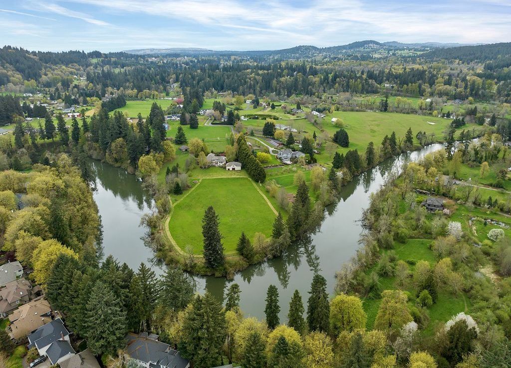 Riverside Opulence Exquisite French Country Estate on the Tualatin River Oregon Offered at 2.7 Million 5