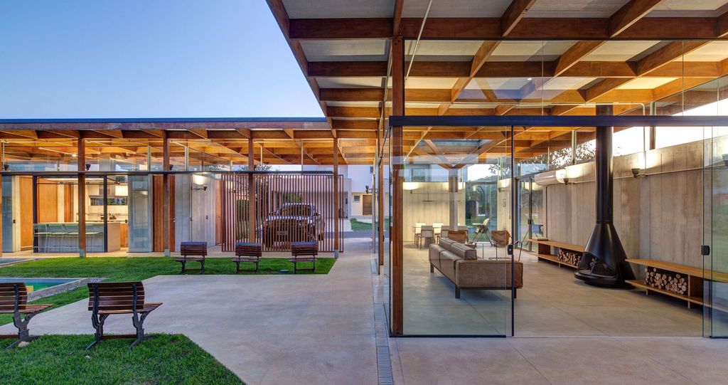 Serra Azul House, Harmonious Fusion by Apiacás Arquitetos