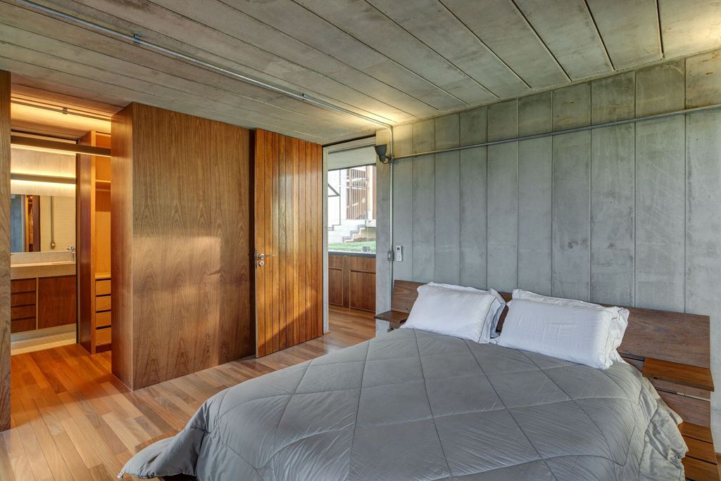 Serra Azul House Harmonious Fusion by Apiacas Arquitetos 25