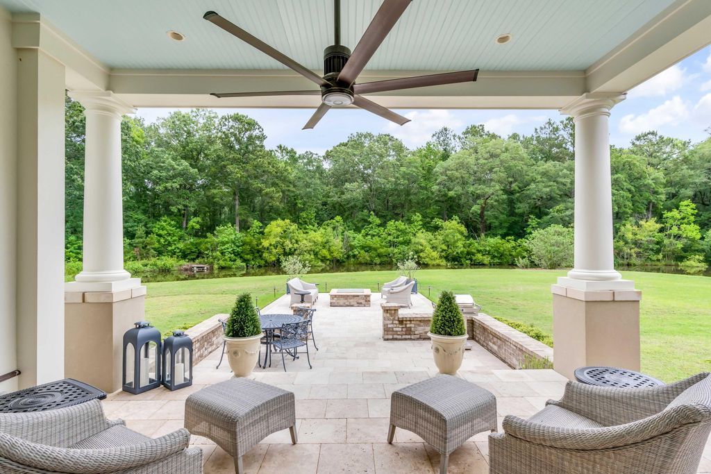 Southern Charm Luxurious Estate with Main House Guest House and Stables in South Carolina Offered at 4.75 Million 16