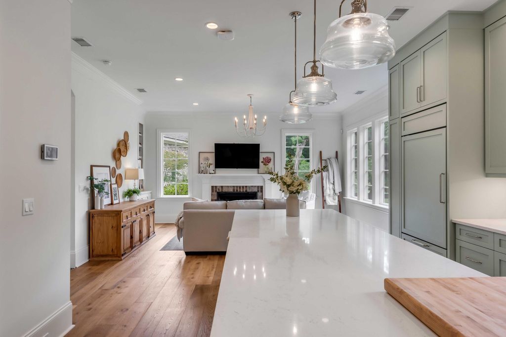 Southern Charm Luxurious Estate with Main House Guest House and Stables in South Carolina Offered at 4.75 Million 31