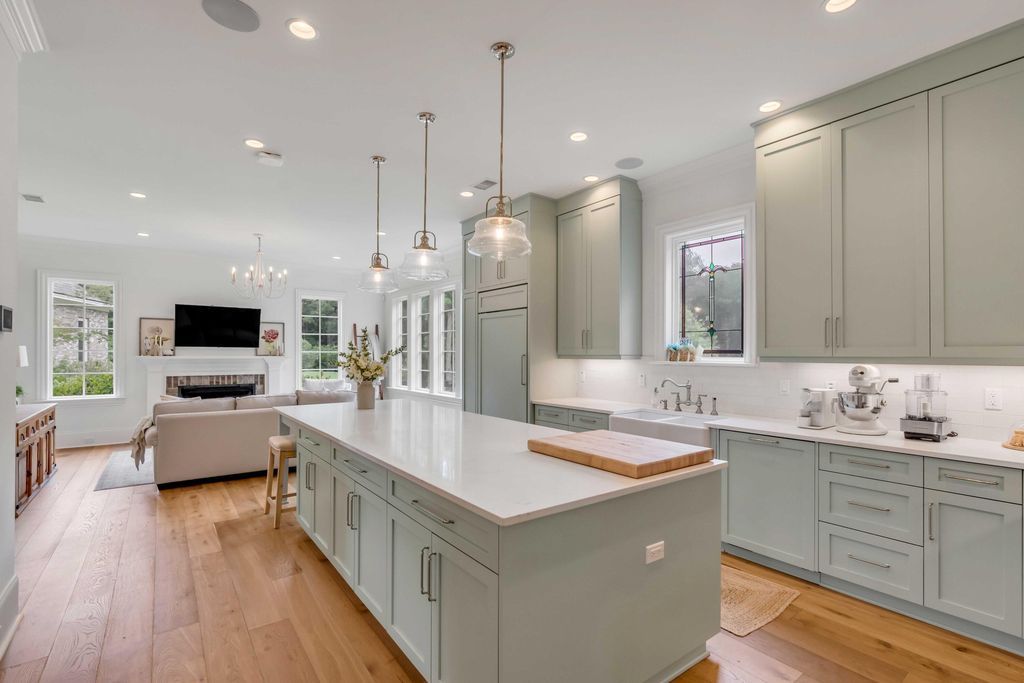 Southern Charm Luxurious Estate with Main House Guest House and Stables in South Carolina Offered at 4.75 Million 32