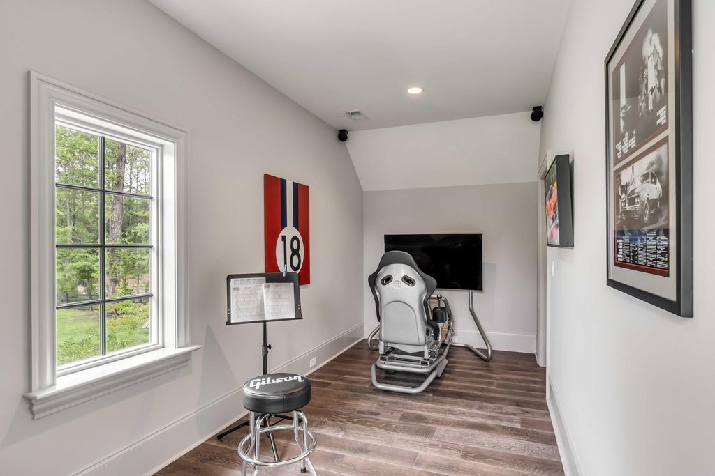 Southern Charm Luxurious Estate with Main House Guest House and Stables in South Carolina Offered at 4.75 Million 44