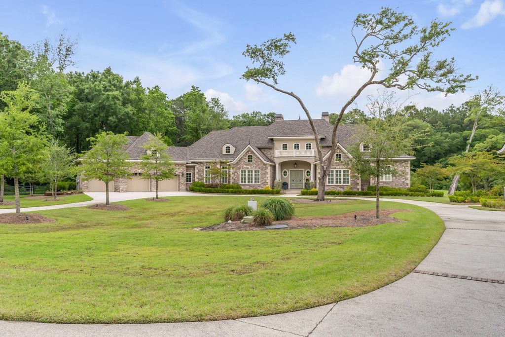 Southern Charm Luxurious Estate with Main House Guest House and Stables in South Carolina Offered at 4.75 Million 52