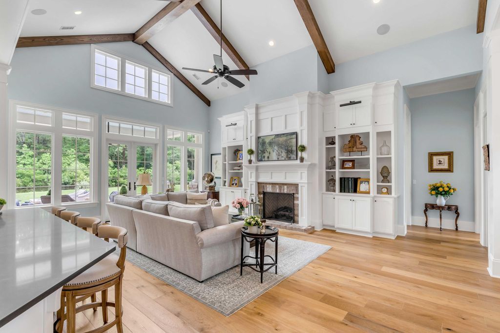 Southern Charm Luxurious Estate with Main House Guest House and Stables in South Carolina Offered at 4.75 Million 7