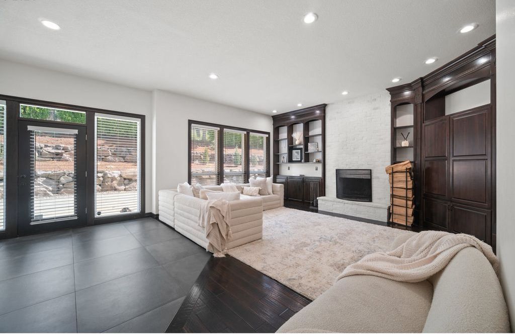 Timeless Elegance Exquisite Craftsmanship and Artisanship in Oregon Home Offered at 2.25 Million 12