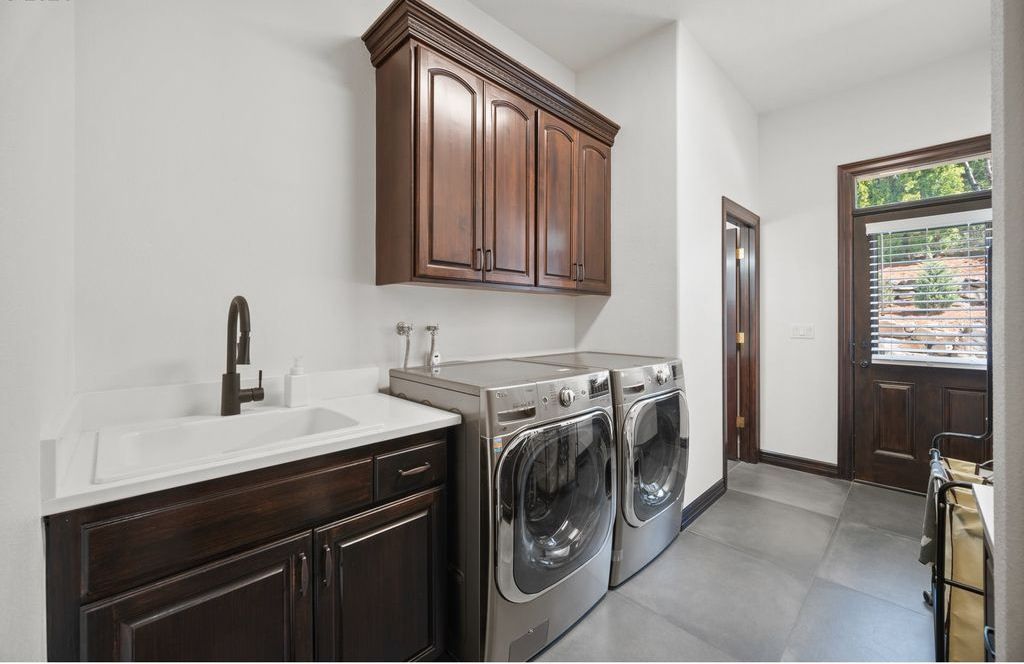 Timeless Elegance Exquisite Craftsmanship and Artisanship in Oregon Home Offered at 2.25 Million 19
