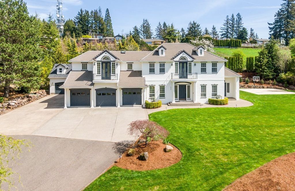 Timeless Elegance Exquisite Craftsmanship and Artisanship in Oregon Home Offered at 2.25 Million 2