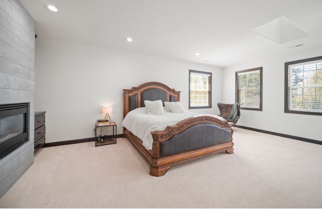 Timeless Elegance Exquisite Craftsmanship and Artisanship in Oregon Home Offered at 2.25 Million 23